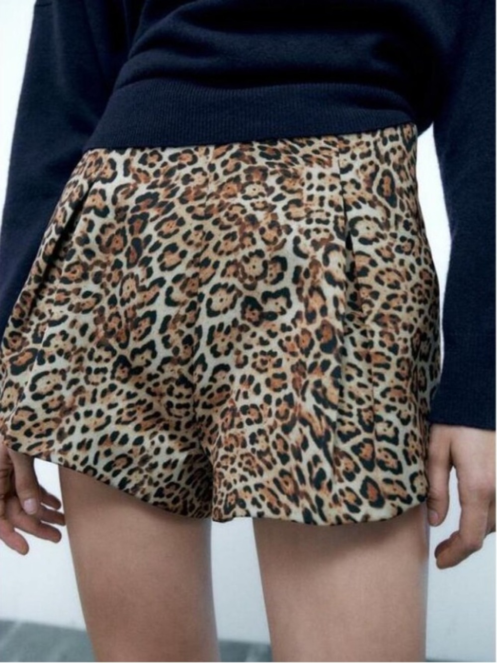 NWOT Zara Leopard Voluminous Shorts